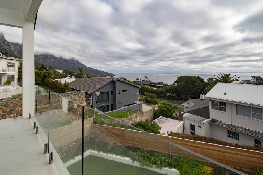 4 Bedroom Property for Sale in Camps Bay Western Cape